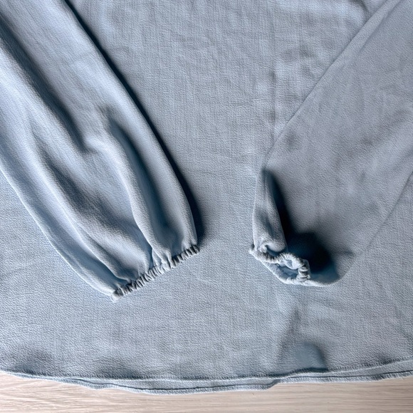 MICHAEL KORS cold shoulder ruffle long sleeve blouse size M - Picture 14 of 16